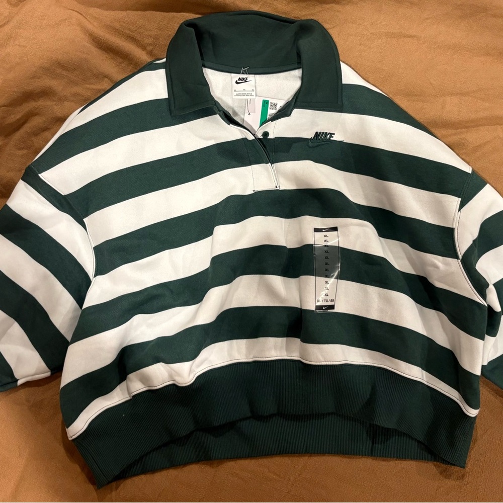 Nike crew neck